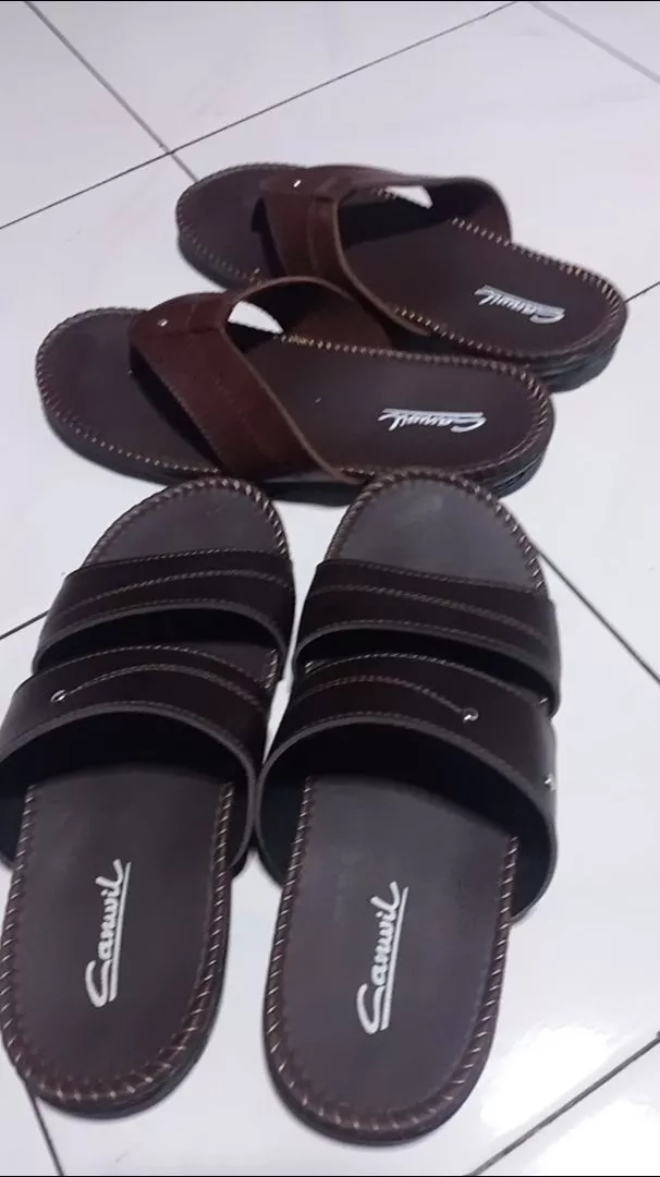 PROMO Buy 1 Get 1 Sandal Pria Kulit Kasual - Foto ulasan pembeli