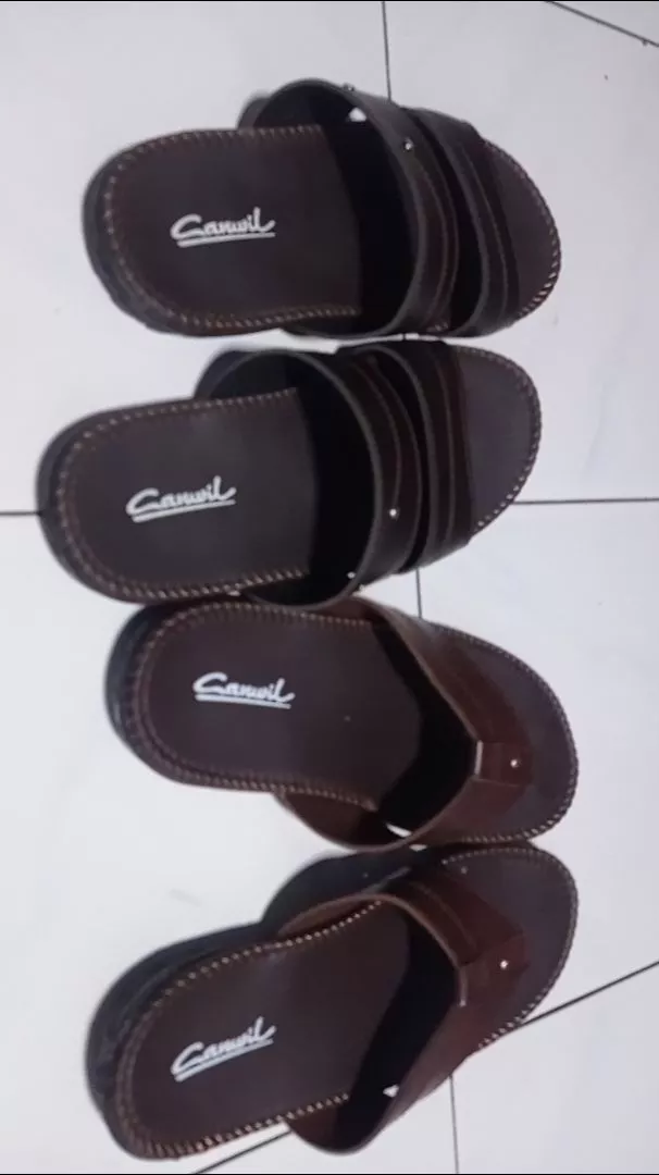 PROMO Buy 1 Get 1 Sandal Pria Kulit Kasual - Foto ulasan pembeli
