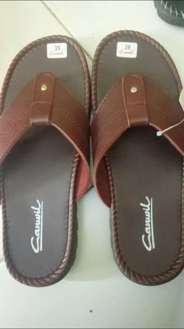 PROMO Buy 1 Get 1 Sandal Pria Kulit Kasual - Foto ulasan pembeli