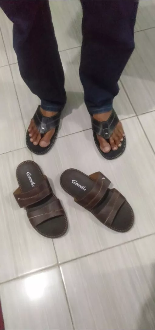 PROMO Buy 1 Get 1 Sandal Pria Kulit Kasual - Foto ulasan pembeli