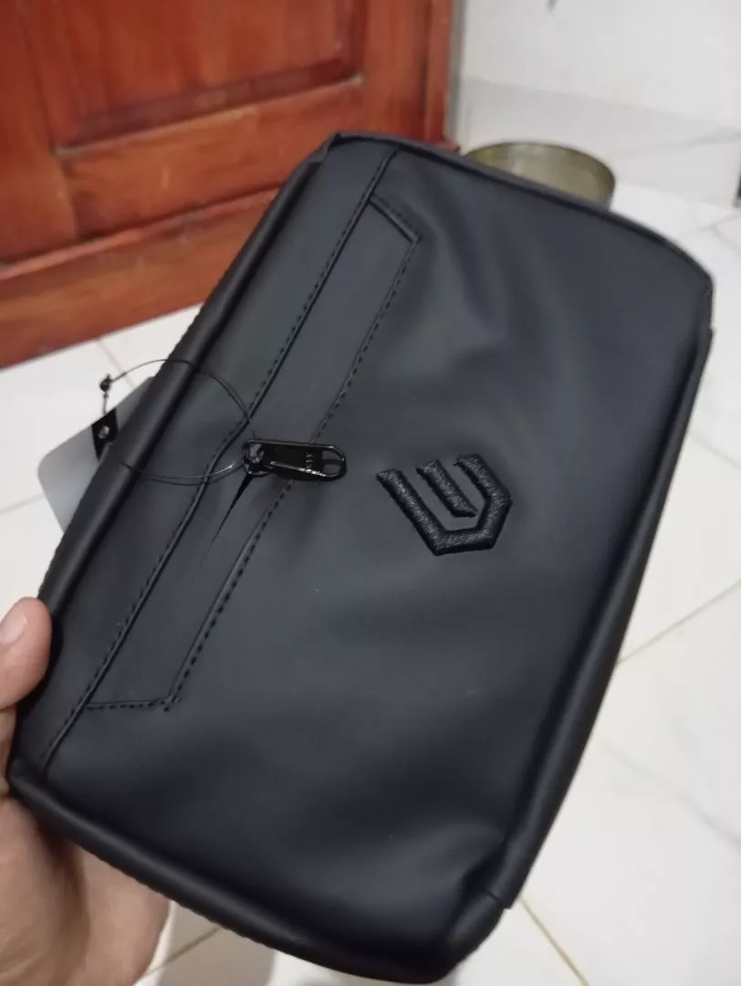 Promo bulan ini - ELITER Venom Handbag | Handbag pria, Tas Selempang anti air | clutch bag | Tas sling bag anti air pria dan wanita - Foto ulasan pembeli