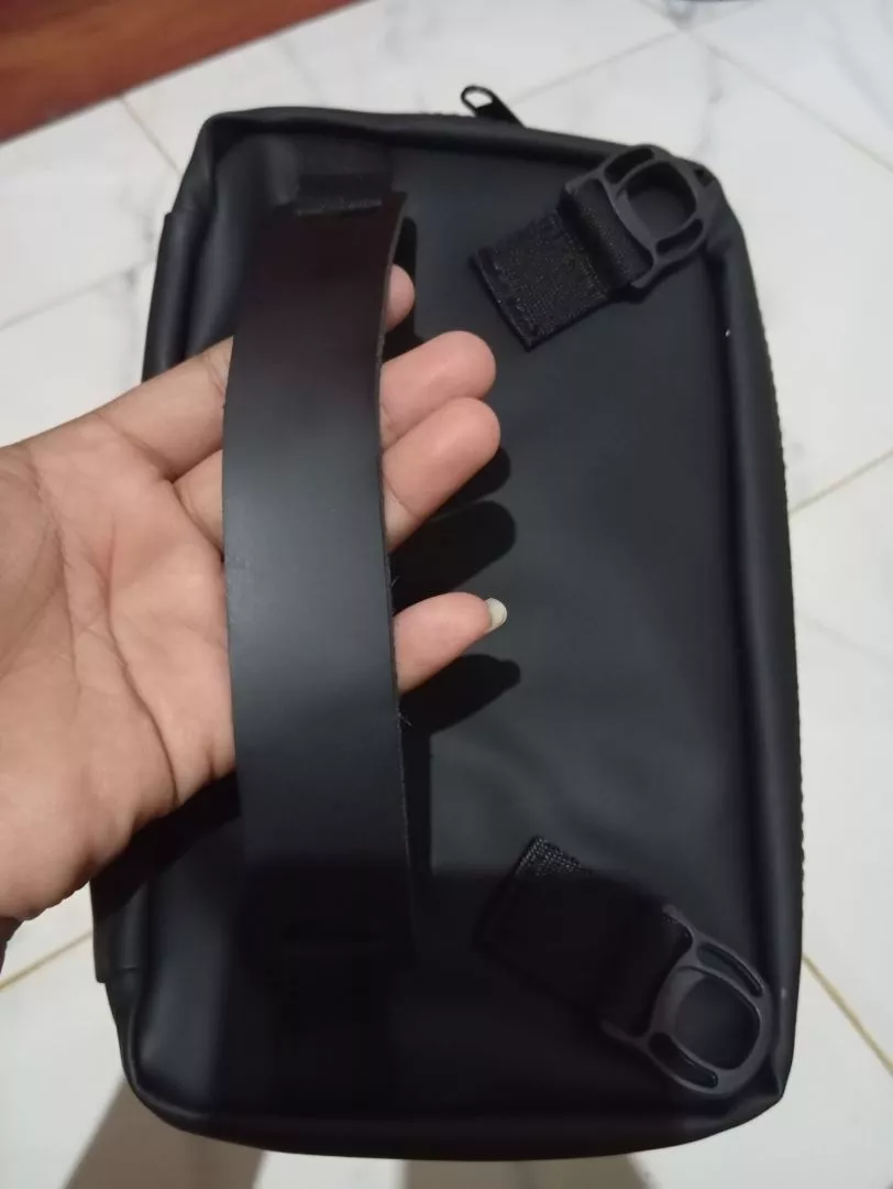 Promo bulan ini - ELITER Venom Handbag | Handbag pria, Tas Selempang anti air | clutch bag | Tas sling bag anti air pria dan wanita - Foto ulasan pembeli