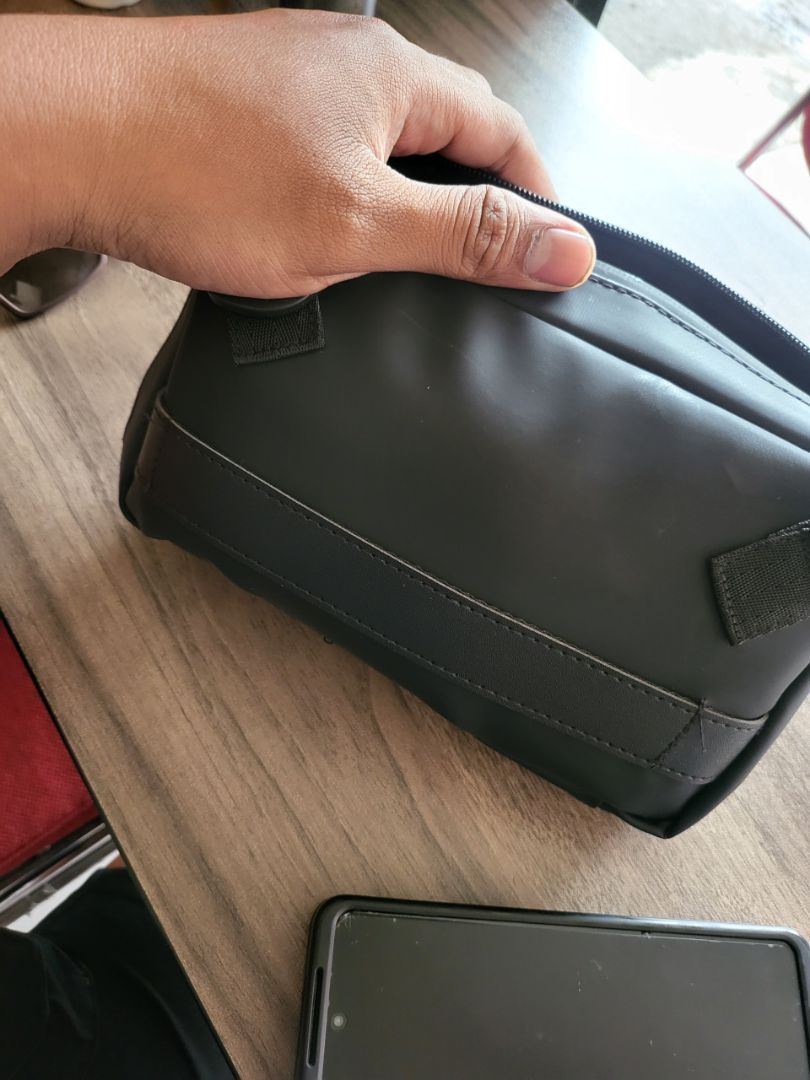 Promo bulan ini - ELITER Venom Handbag | Handbag pria, Tas Selempang anti air | clutch bag | Tas sling bag anti air pria dan wanita - Foto ulasan pembeli