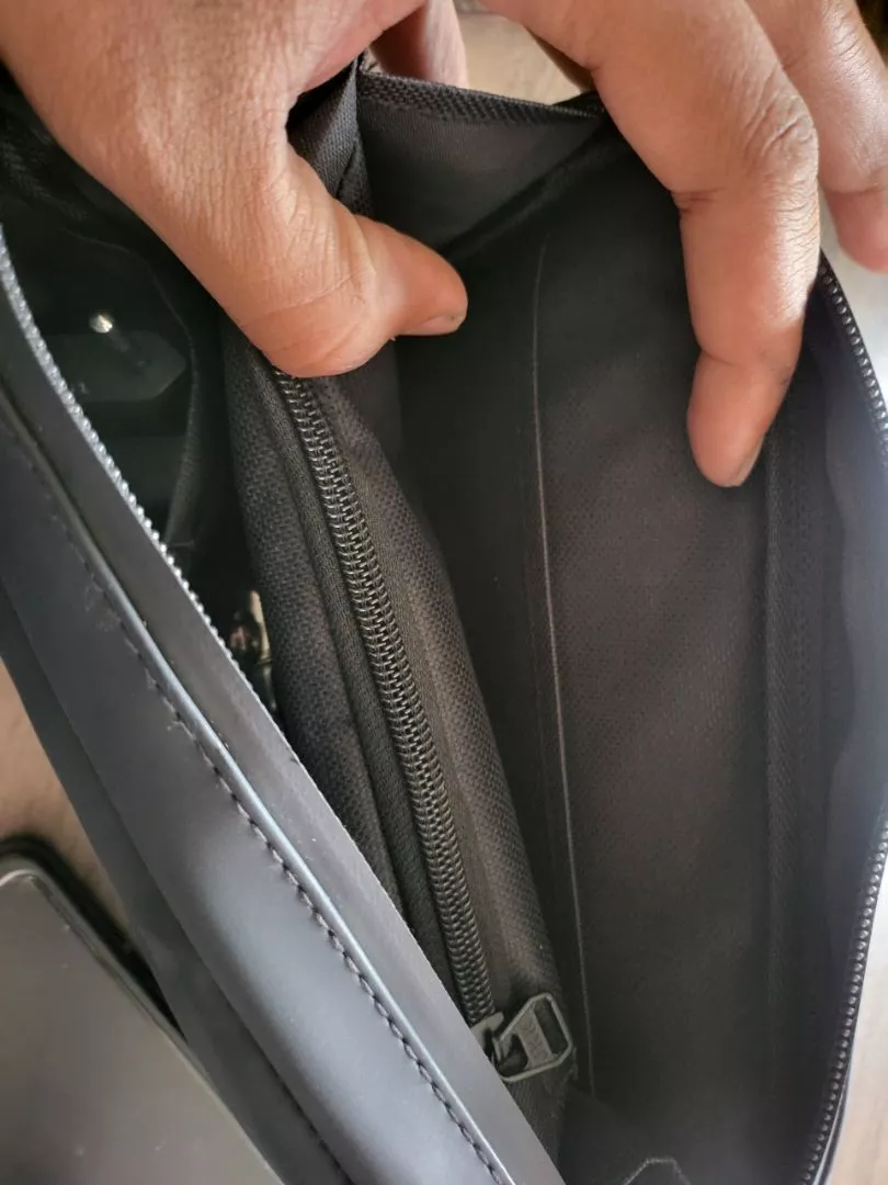 Promo bulan ini - ELITER Venom Handbag | Handbag pria, Tas Selempang anti air | clutch bag | Tas sling bag anti air pria dan wanita - Foto ulasan pembeli