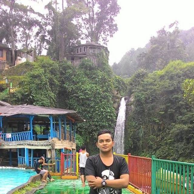 Foto ulasan pembeli ekoadrianjunaedy, varian SK-Hitam-Putih,SD (SDN)