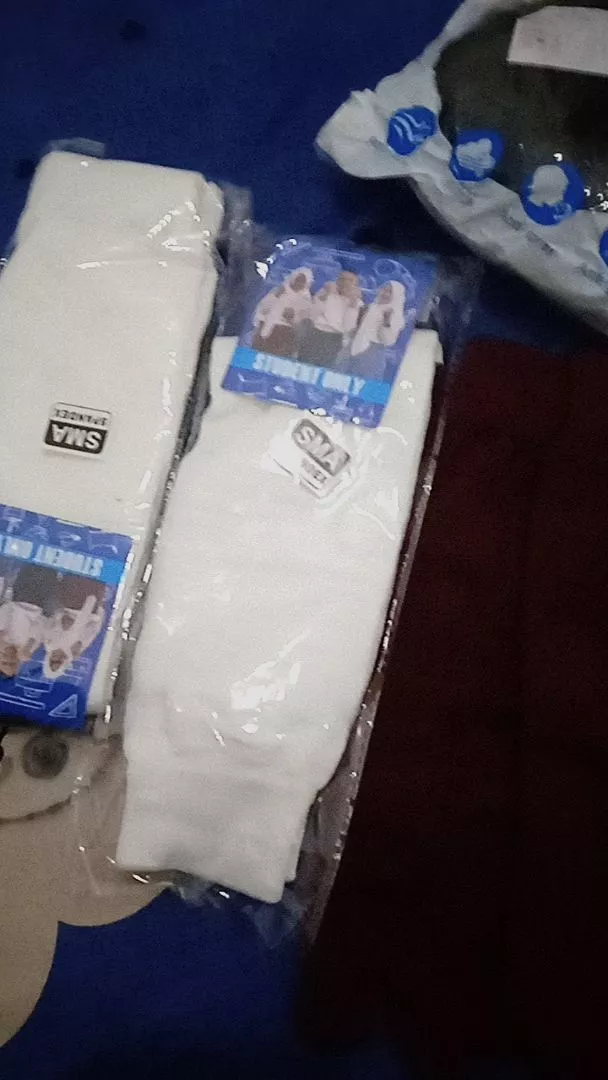 Foto ulasan pembeli i*****i, varian SK-Hitam-Putih,SMA/KANTOR