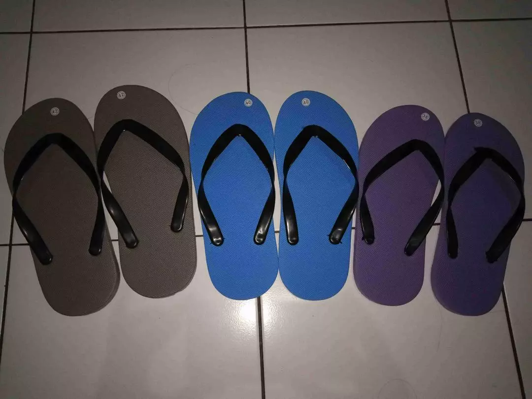 Foto ulasan pembeli ifanafr, varian Biru Muda,40, Ungu,38, Abu-abu,42