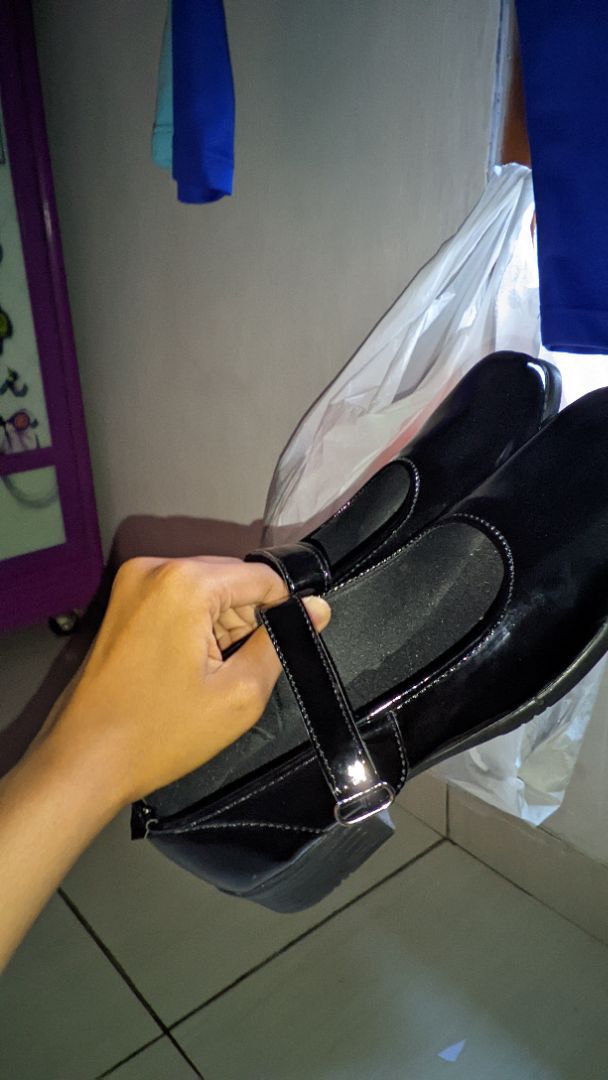 Foto ulasan pembeli a*****3, varian Hitam Glossy,39