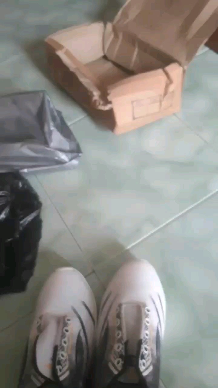 Promo.!! Sepatu Sneakers Cewek Sepatu Olahraga Simpel Dan Ringan Model Run Wanita - Foto ulasan pembeli