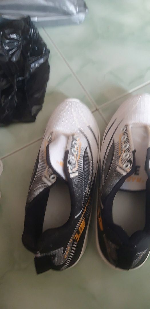 Promo.!! Sepatu Sneakers Cewek Sepatu Olahraga Simpel Dan Ringan Model Run Wanita - Foto ulasan pembeli