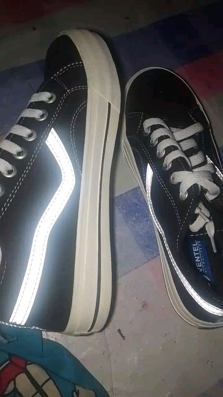 PROMO Sepatu Ventela Low Black Natural Pria Wanita - Foto ulasan pembeli