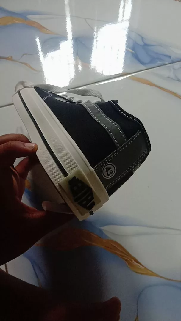 PROMO Sepatu Ventela Low Black Natural Pria Wanita - Foto ulasan pembeli