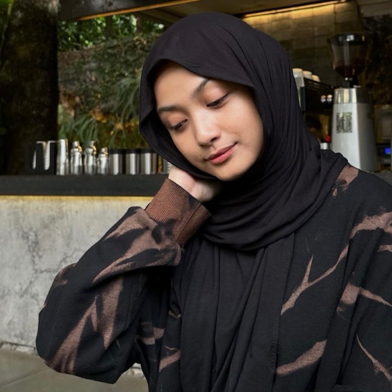 PROMO Pashmina Kaos Rayon Premium Adem Lentur - foto 6 dari 10, adikaulia3