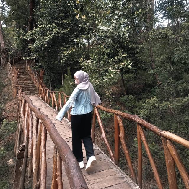 Foto ulasan pembeli iffaaa16, varian Broken white