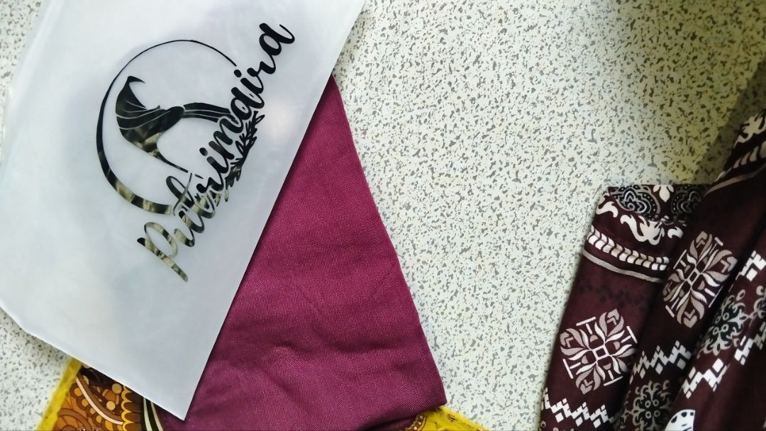 Putrimaira - Viscose Bamboo Shawl (Pashmina Modal Double Stitch) - Foto ulasan pembeli
