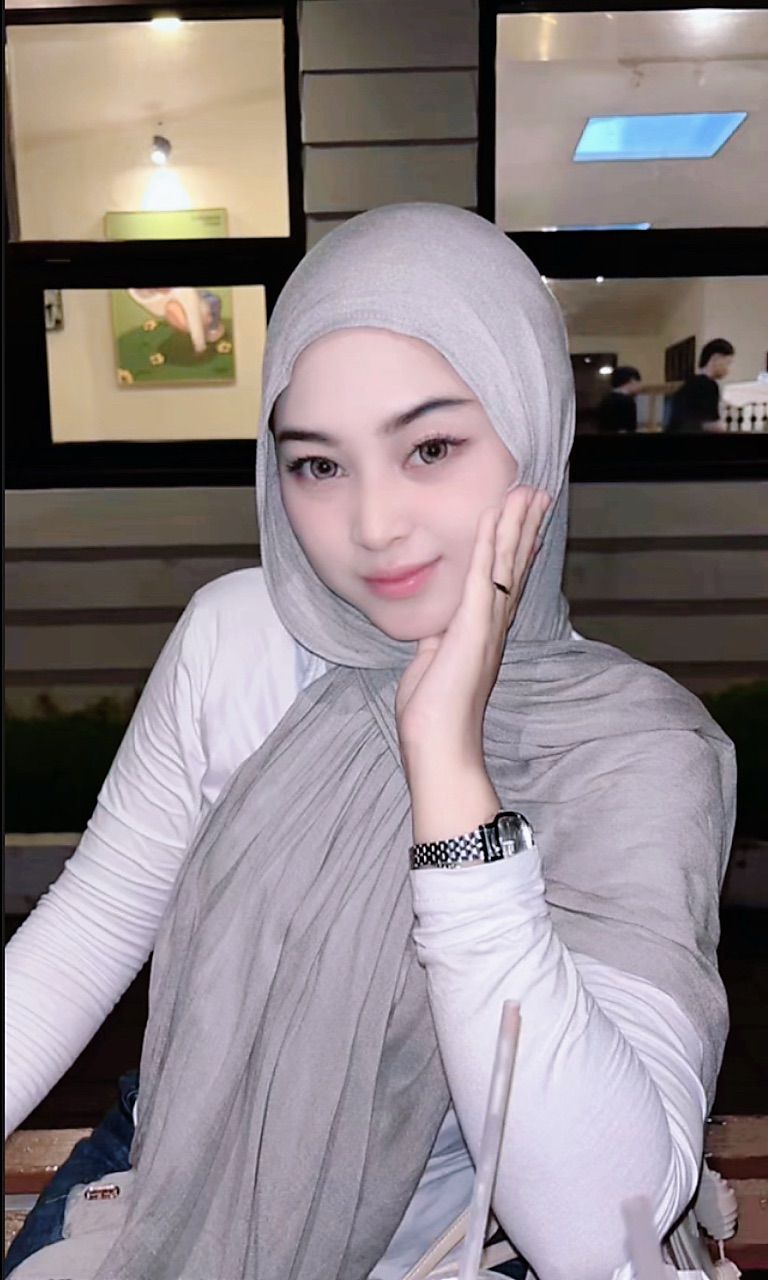 Putrimaira - Viscose Bamboo Shawl (Pashmina Modal Double Stitch) - Foto ulasan pembeli