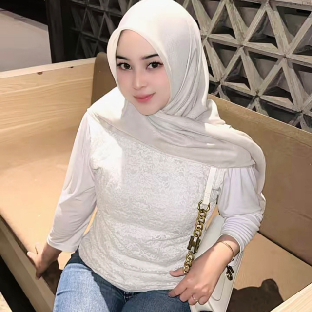 Putrimaira - Viscose Bamboo Shawl (Pashmina Modal Double Stitch) - Foto ulasan pembeli