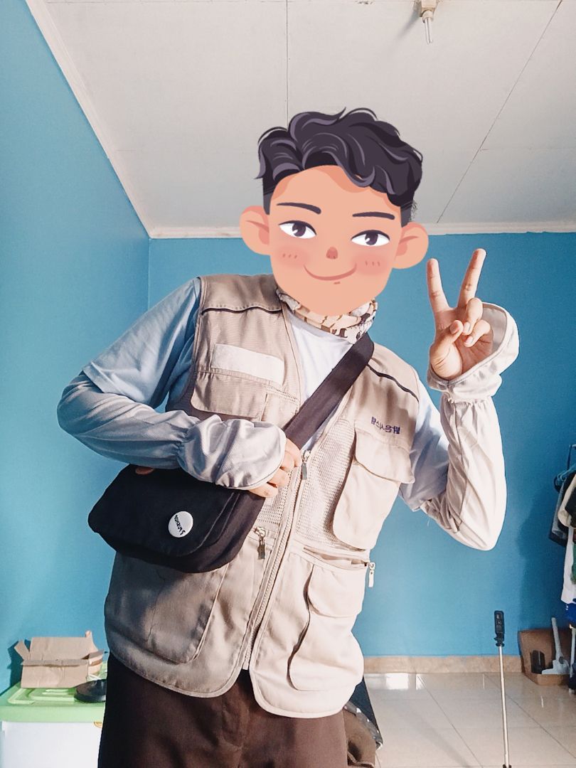 Pushop Slingbag Kanvas Kazuko Unisex Free Pin - Foto ulasan pembeli
