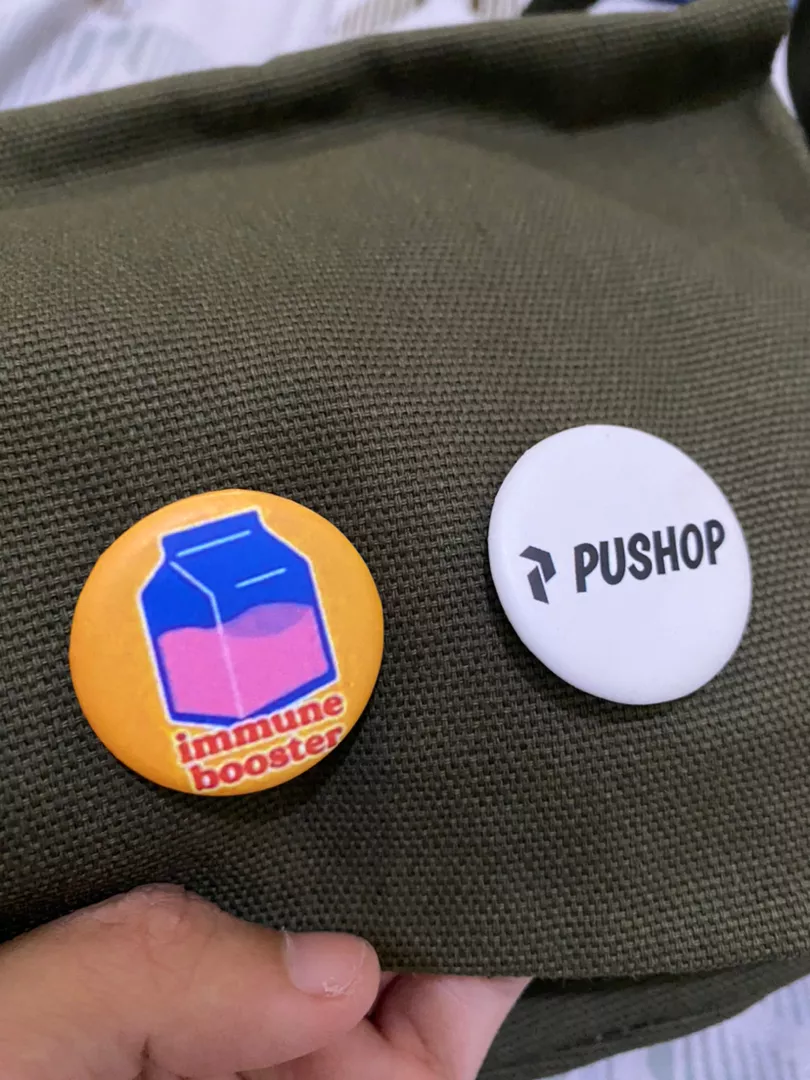 Pushop Slingbag Kanvas Kazuko Unisex Free Pin - Foto ulasan pembeli
