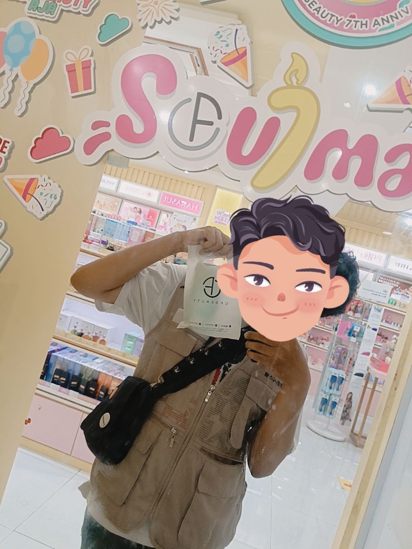Pushop Slingbag Kanvas Kazuko Unisex Free Pin - Foto ulasan pembeli