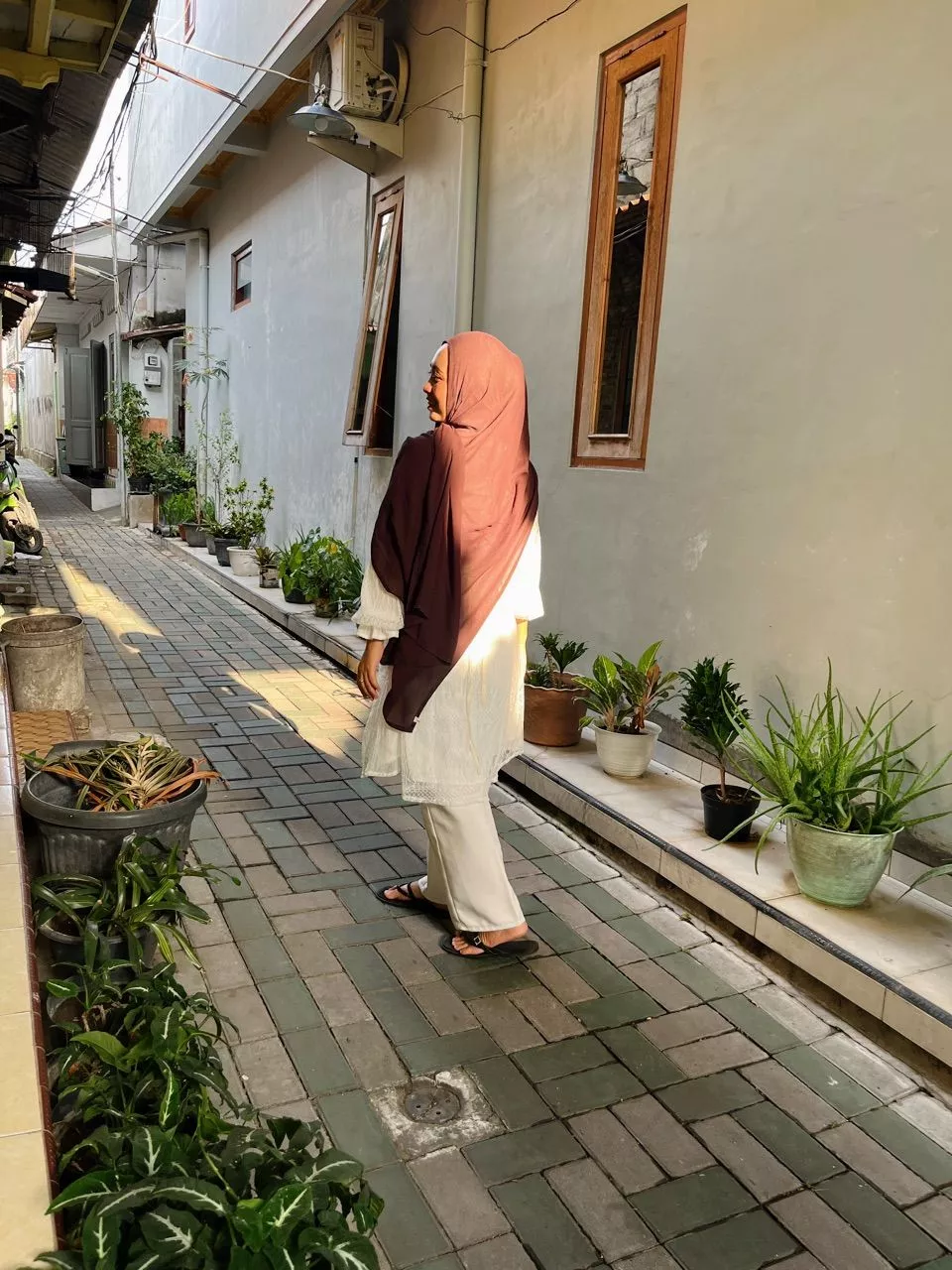 Qaraa Wear Pashmina Viscose Bamboo Premium Lembut Mewah Terlaris - Foto ulasan pembeli