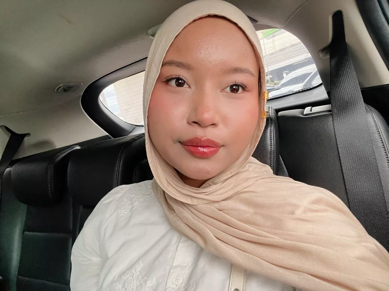 Qaraa Wear Pashmina Viscose Bamboo Premium Lembut Mewah Terlaris - Foto ulasan pembeli
