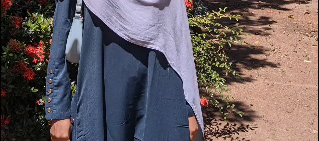 Qaraa Wear Pashmina Viscose Bamboo Premium Lembut Mewah Terlaris - Foto ulasan pembeli