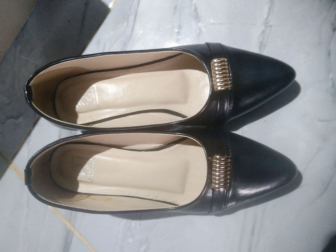 Quince Alisha Pantofel Wanita Sepatu Heels Wanita Hak 3 Cm - Foto ulasan pembeli