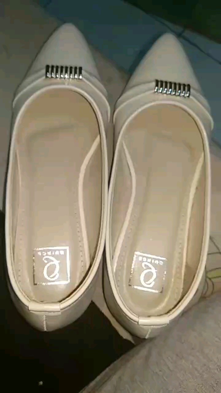 Quince Alisha Pantofel Wanita Sepatu Heels Wanita Hak 3 Cm - Foto ulasan pembeli