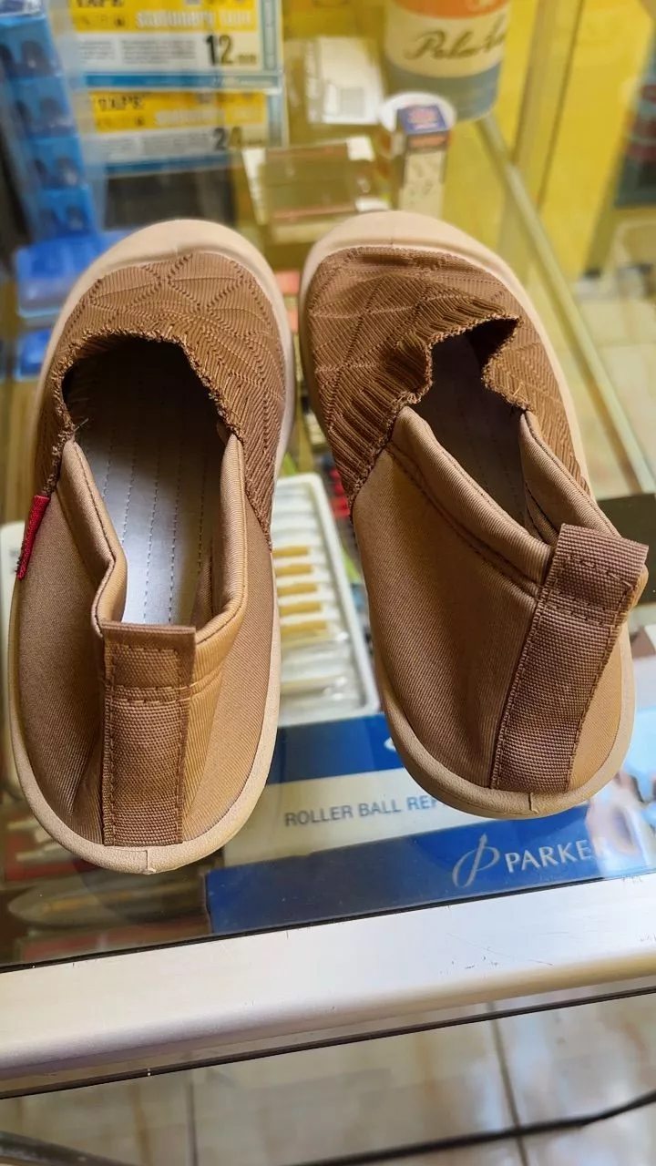 RAV Sepatu Slip On Wanita Casual Import Flat - Foto ulasan pembeli