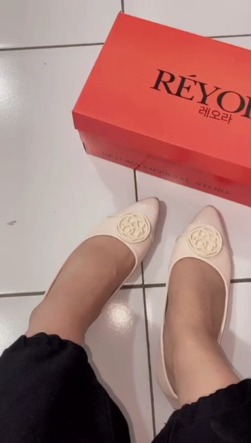 RÈYORA Sepatu Flat Shoes Kerja Balet Wanita Korea MAUDY - Foto ulasan pembeli