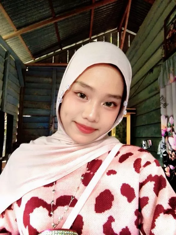 RESYAH HIJAB~ Shawl Hijab Pashmina Viscose Bamboo Premium Eksklusif Lembut - Foto ulasan pembeli