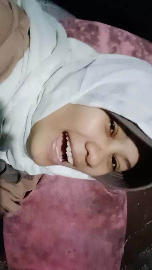 RESYAH HIJAB~ Shawl Hijab Pashmina Viscose Bamboo Premium Eksklusif Lembut - Foto ulasan pembeli