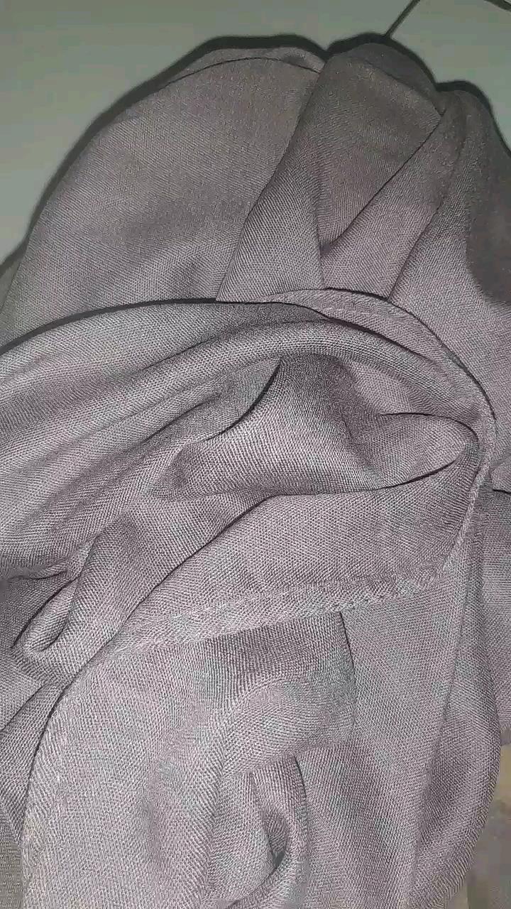 RESYAH HIJAB~ Shawl Hijab Pashmina Viscose Bamboo Premium Eksklusif Lembut - Foto ulasan pembeli