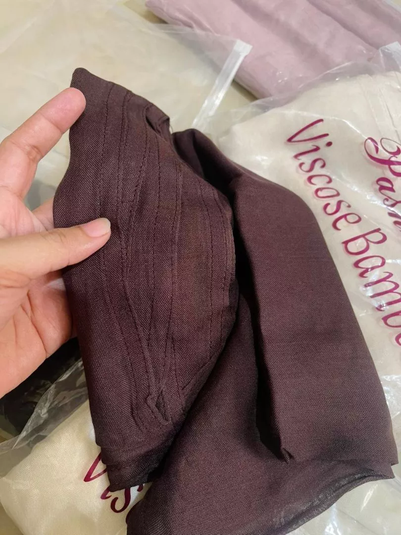 RESYAH HIJAB~ Shawl Hijab Pashmina Viscose Bamboo Premium Eksklusif Lembut - Foto ulasan pembeli