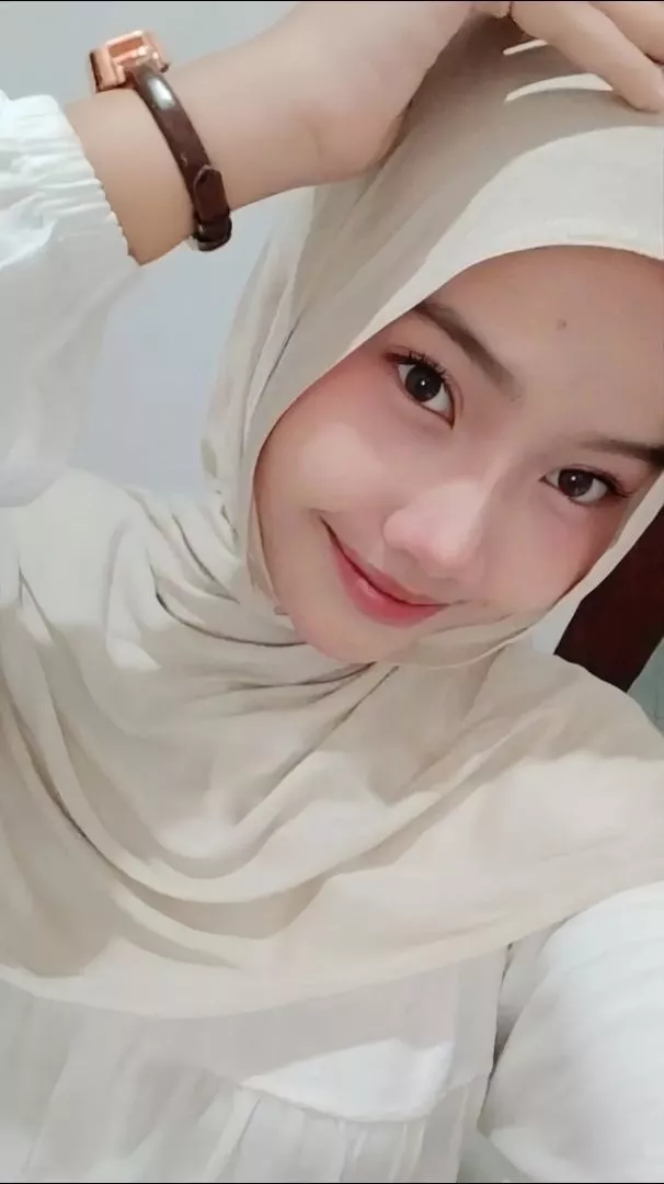 RESYAH HIJAB~ Shawl Hijab Pashmina Viscose Bamboo Premium Eksklusif Lembut - Foto ulasan pembeli