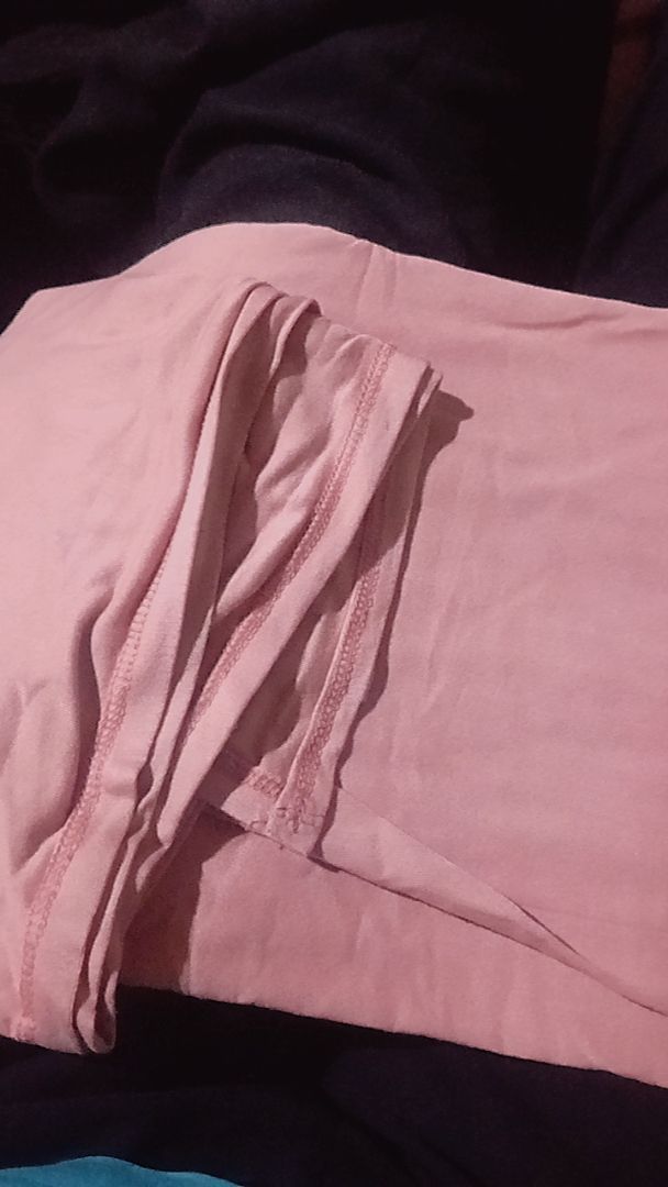 Rheno Hijab Pashmina Tencel Adem Lembut Elegan - foto 2 dari 10