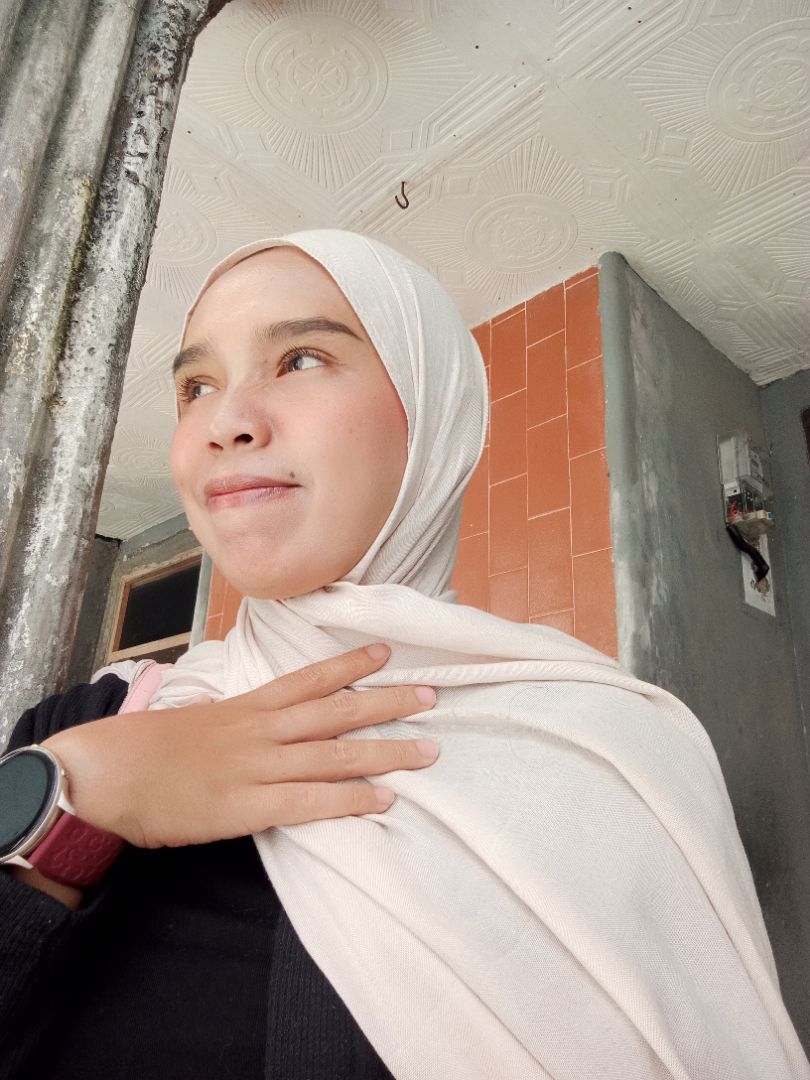 RhenoHijab Pashmina Viscose Bamboo Premium | Hijab Kekinian Adem Lembut Nyaman - Foto ulasan pembeli