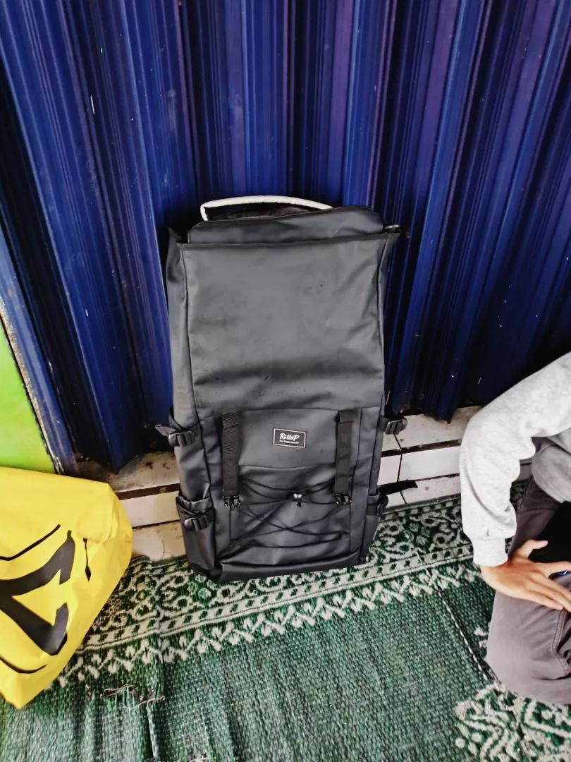 Rittop Ransel Backpack Pria Wanita Waterproof 45L - Foto ulasan pembeli