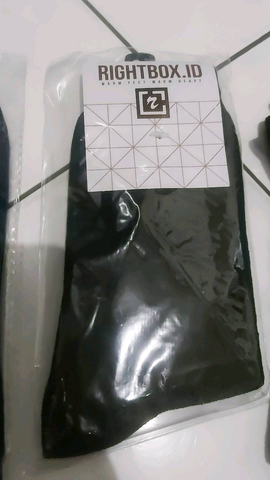 Rightbox, Kaos Kaki Kerja Pria Pendek Setengah Betis Motif Minimalis - Foto ulasan pembeli