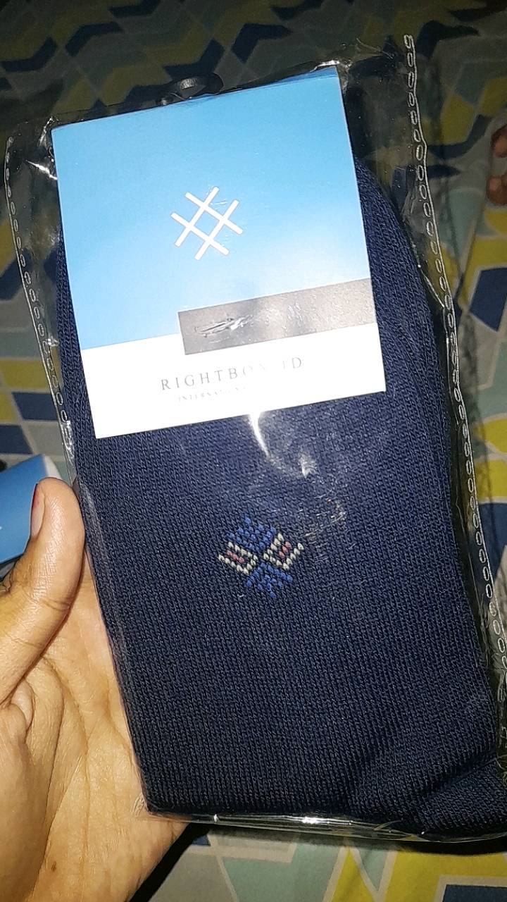 Rightbox, Kaos Kaki Kerja Pria Pendek Setengah Betis Motif Minimalis - Foto ulasan pembeli