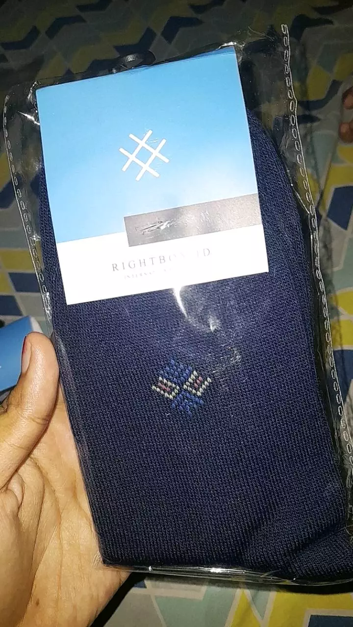 Rightbox, Kaos Kaki Kerja Pria Pendek Setengah Betis Motif Minimalis - Foto ulasan pembeli