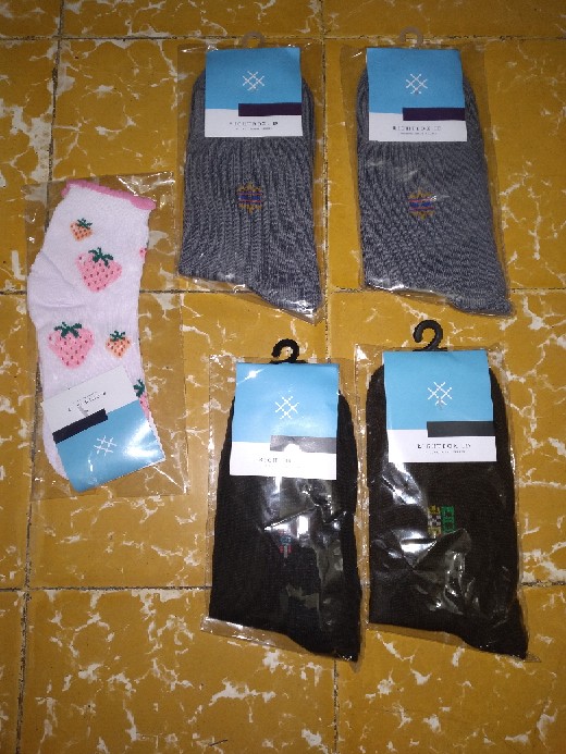Rightbox, Kaos Kaki Kerja Pria Pendek Setengah Betis Motif Minimalis - Foto ulasan pembeli