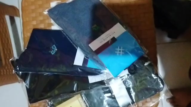 Rightbox, Kaos Kaki Kerja Pria Pendek Setengah Betis Motif Minimalis - Foto ulasan pembeli