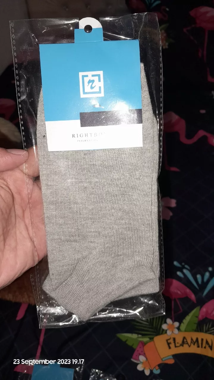 RIGHTBOX ID - Kaos Kaki Pendek Polos Semata Kaki Ankle Socks Premium Pria Wanita Dewasa Fit 37 -43 - Foto ulasan pembeli