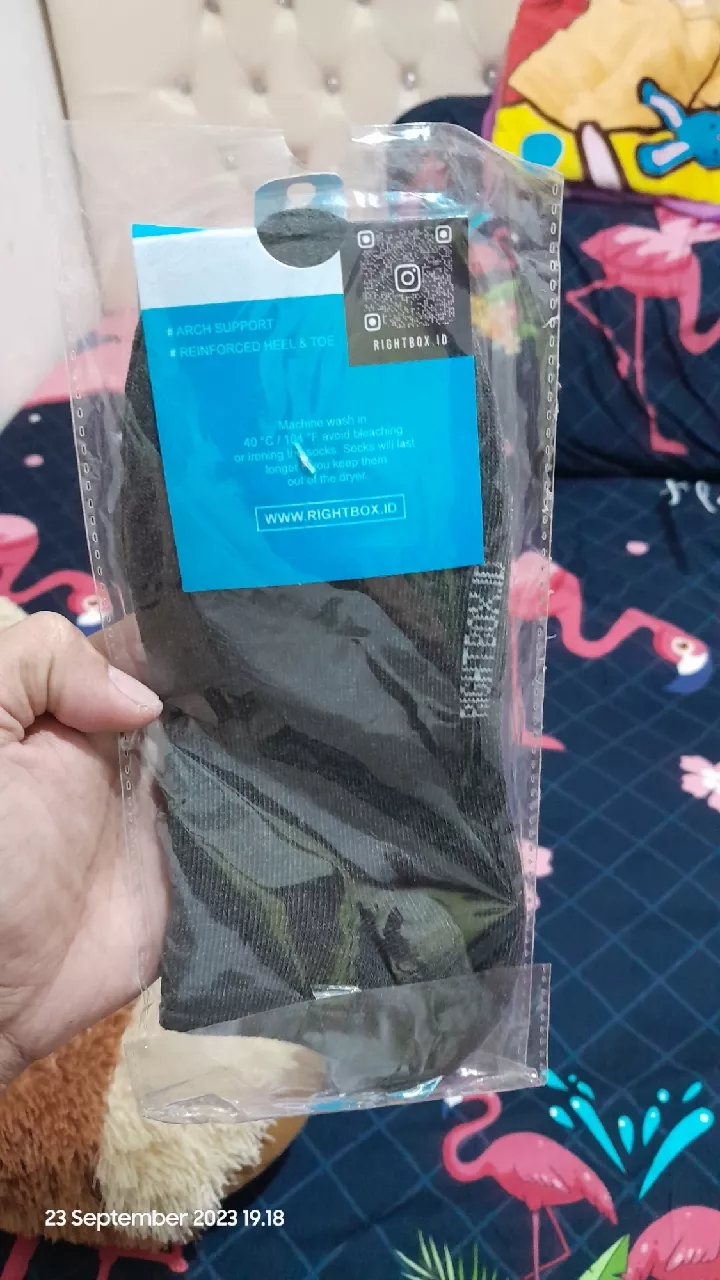 RIGHTBOX ID - Kaos Kaki Pendek Polos Semata Kaki Ankle Socks Premium Pria Wanita Dewasa Fit 37 -43 - Foto ulasan pembeli
