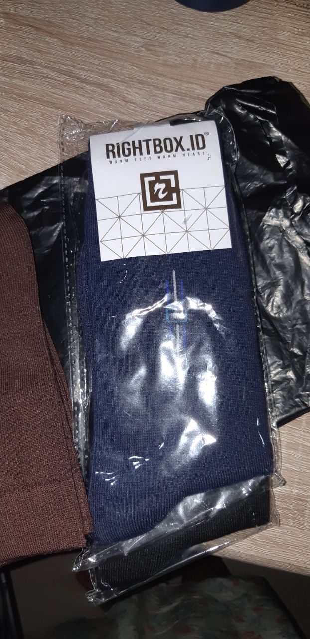 Rightbox, Paket 3 Pasang Kaos Kaki Kantor Rightbox, Motif Minimalis, Allsize Dewasa - Foto ulasan pembeli