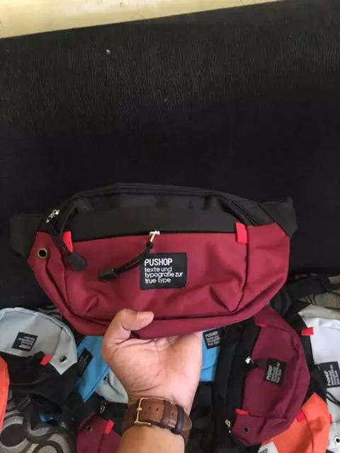 Waistbag Pushop Mini Risvalt - Foto ulasan pembeli