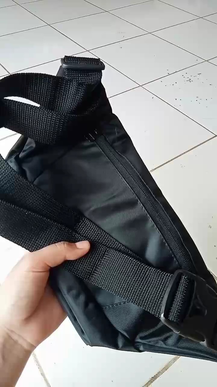 Waistbag Waterproof Pushop Asva - Foto ulasan pembeli