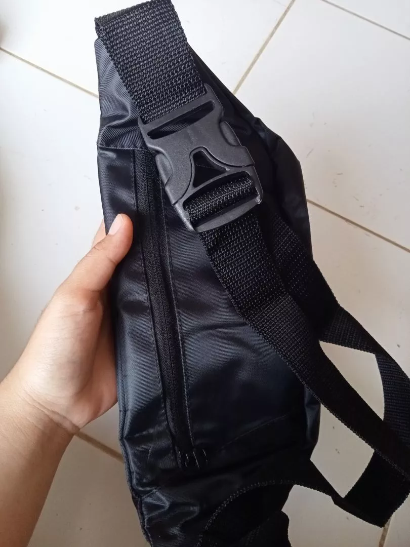 Waistbag Waterproof Pushop Asva - Foto ulasan pembeli